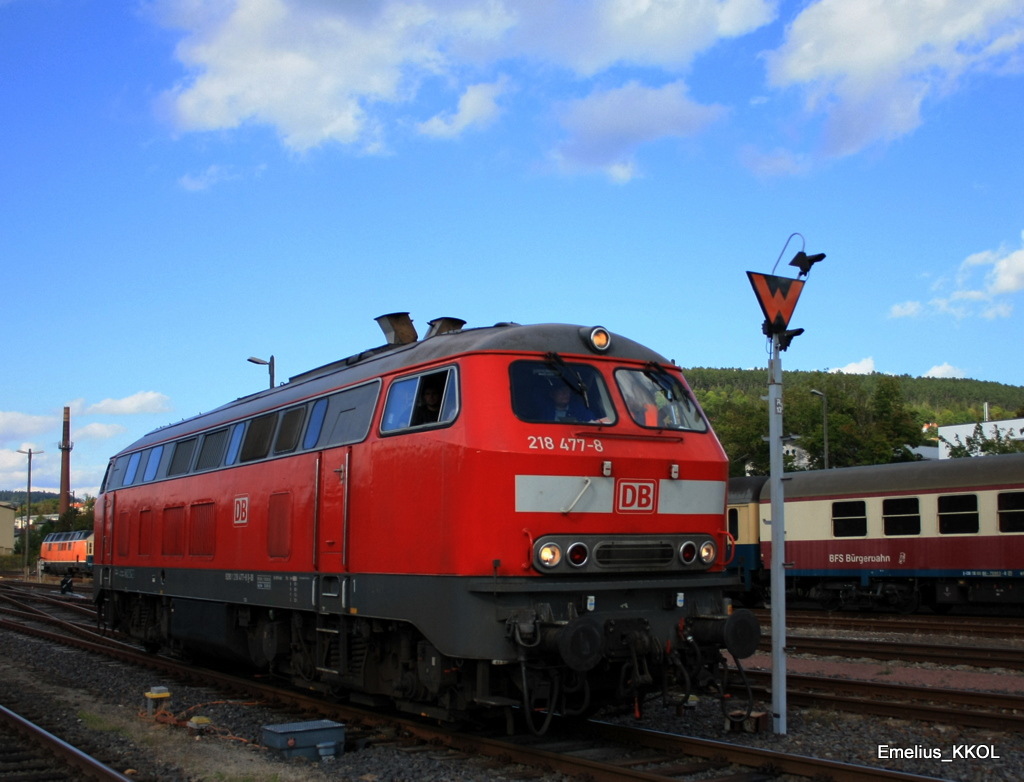 Die 01 118 wurde am 04.09.2010 in Meinigen zur�ckgelassen und Lokf�hrer ist wohl entt�uscht auf der 218 477 mit nach Franfurt gefahren. Beim rangiren in Meinigen.