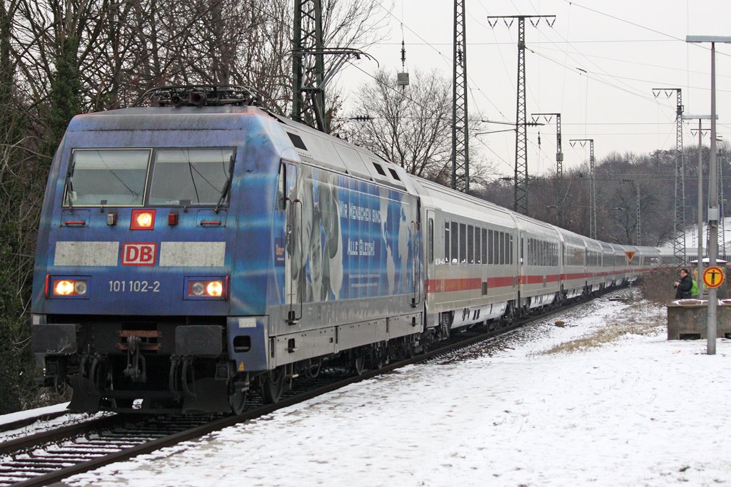 Die 101 102-2 in K�ln West am 06,01,10