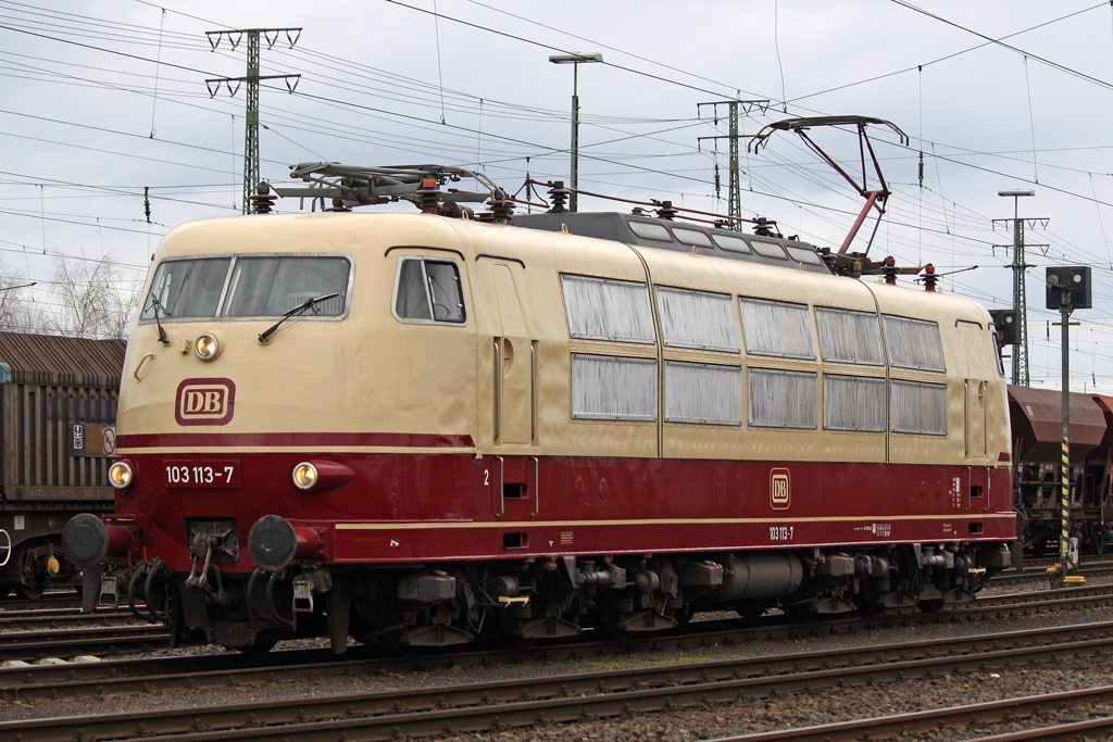 Die 103 113-7 bei der Lokparade in Koblenz-L�tzel am 03,04,10