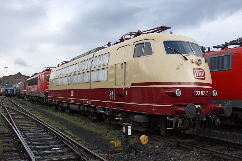Die 103 113-7 im DB Museum Koblenz-L�tzel am 04,04,10