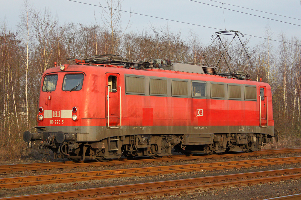 Die 110 223-5 in Koblenz L�tzel am 12,03,11
