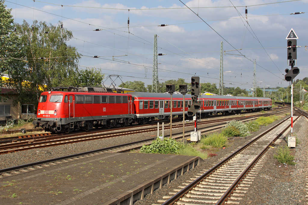 Die 110 406-6 in Wetzlar am 26,05,11