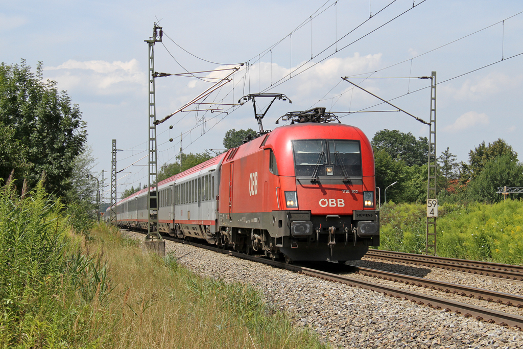 Die 1116 102 in Gro�karolinenfeld am 02,08,12