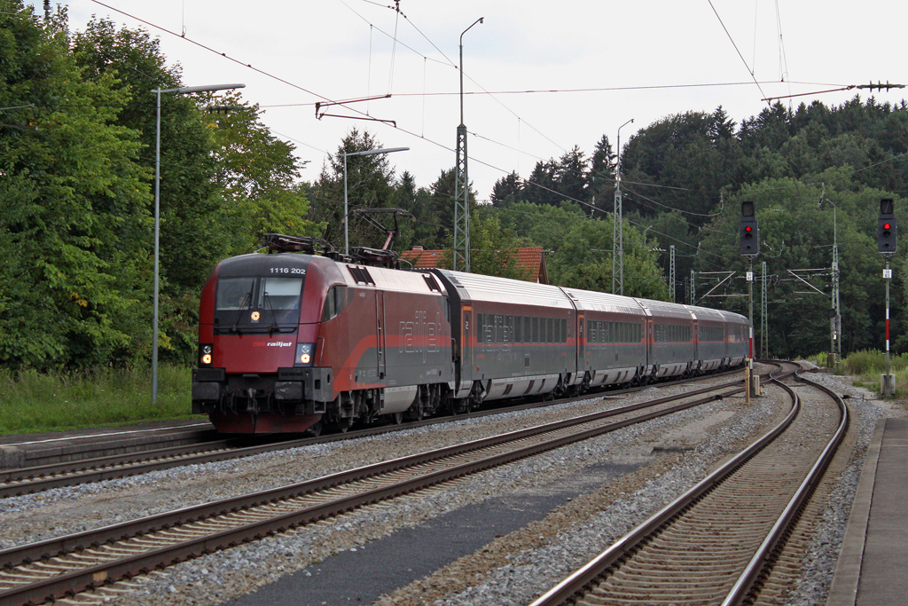 Die 1116 202 in A�ling (Oberbay) am 29,07,11