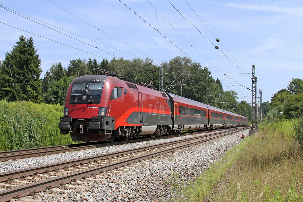 Die 1116 212 in Gro�karolinenfeld am 02,08,12