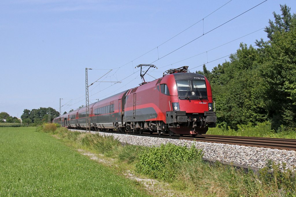 Die 1116 236 und 1116 249 in Raubling am 05,08,12 