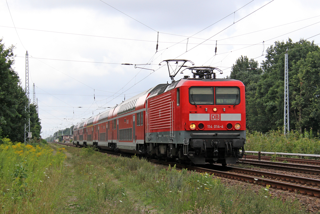 Die 114 014-4 in Berlin Friedrichshagen am 10,08,12