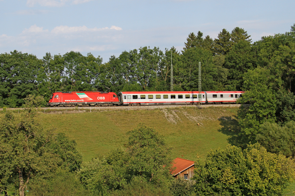 Die 1216 016 in A�ling (Oberbay) am 02,08,12