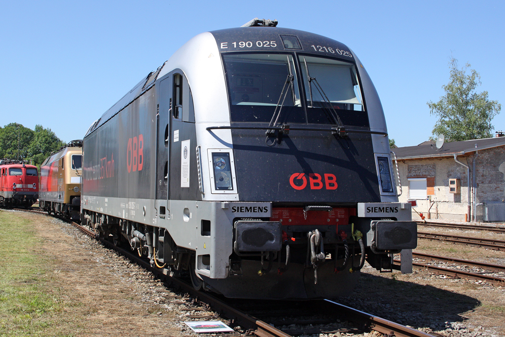 Die 1216 025 world record 357kmh Taurus in Freilassing am 01,08,10