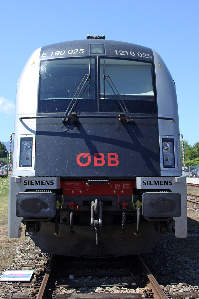 Die 1216 025 world record 357kmh Taurus in Freilassing am 01,08,10