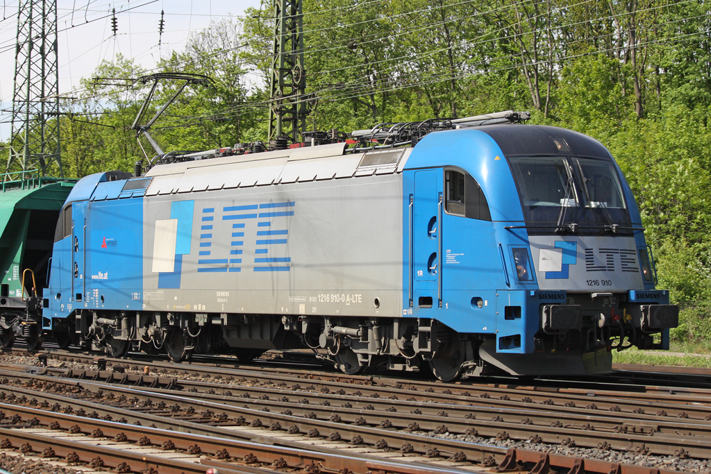 Die 1216 910 in Gremberg am 05,05,10