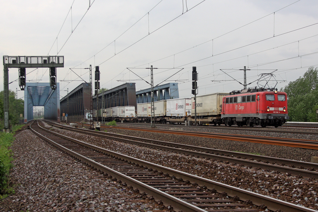 Die 139 246-3 auf der S�derelbbr�cke in Hamburg am 11,05,12