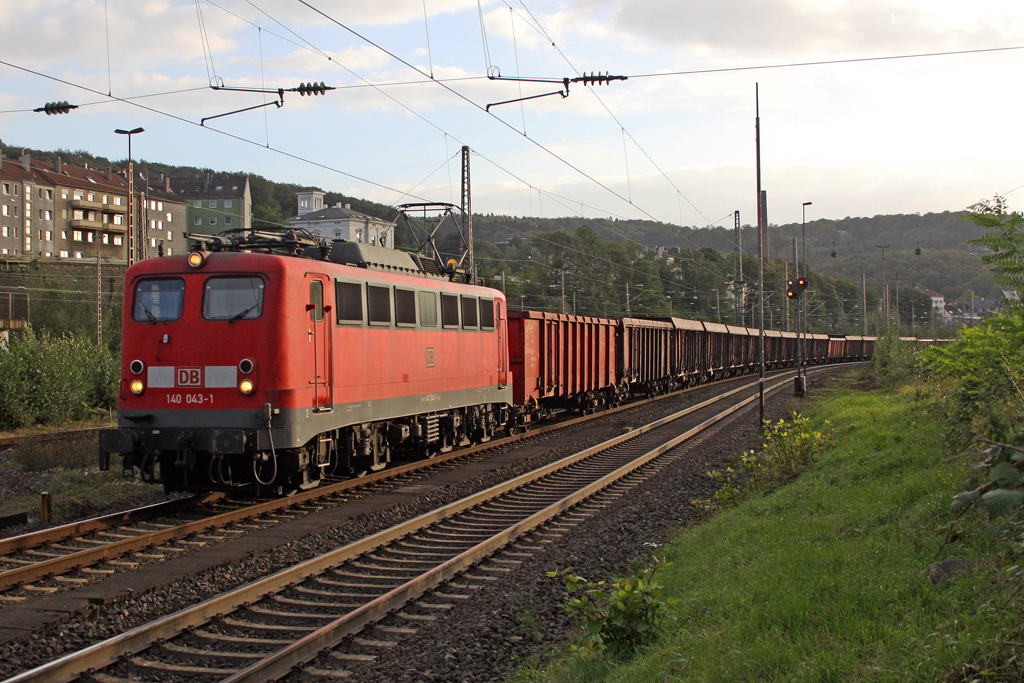 Die 140 043-1 in Wuppertal Steinbeck am 13,09,11