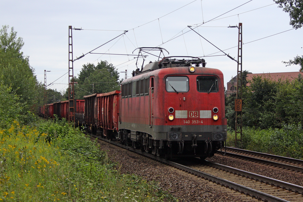 Die 140 353-4 in Hannover Limmer am 16,08,11
