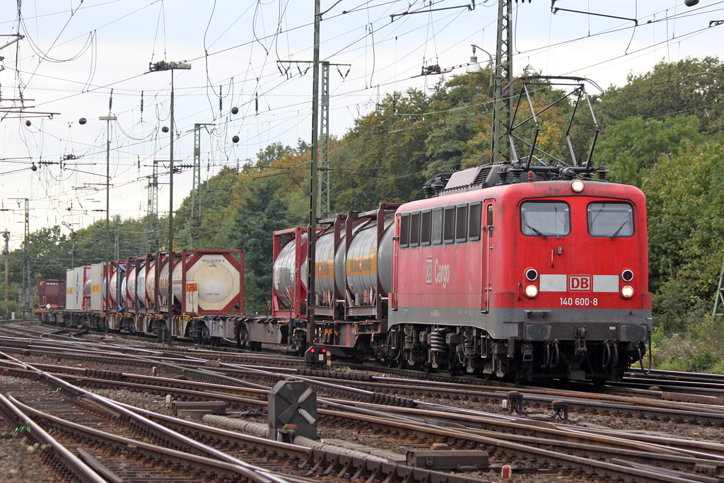 Die 140 600-8 in Gremberg am 05,10,10