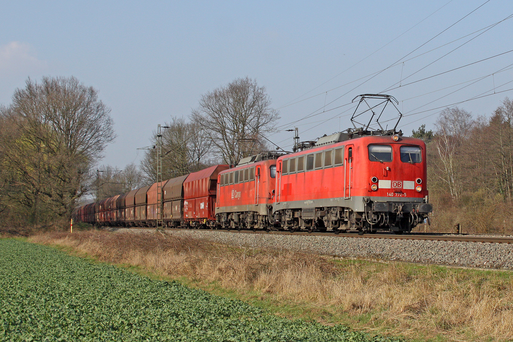 Die 140 772-5 und 140 810-3 in Ratingen Lintorf am 22,03,12