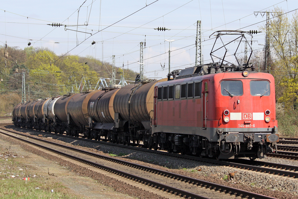 Die 140 861-6 in K�ln West am 09,04,10