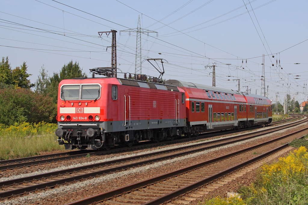 Die 143 934-8 in Gro�korbetha am 18,08,11