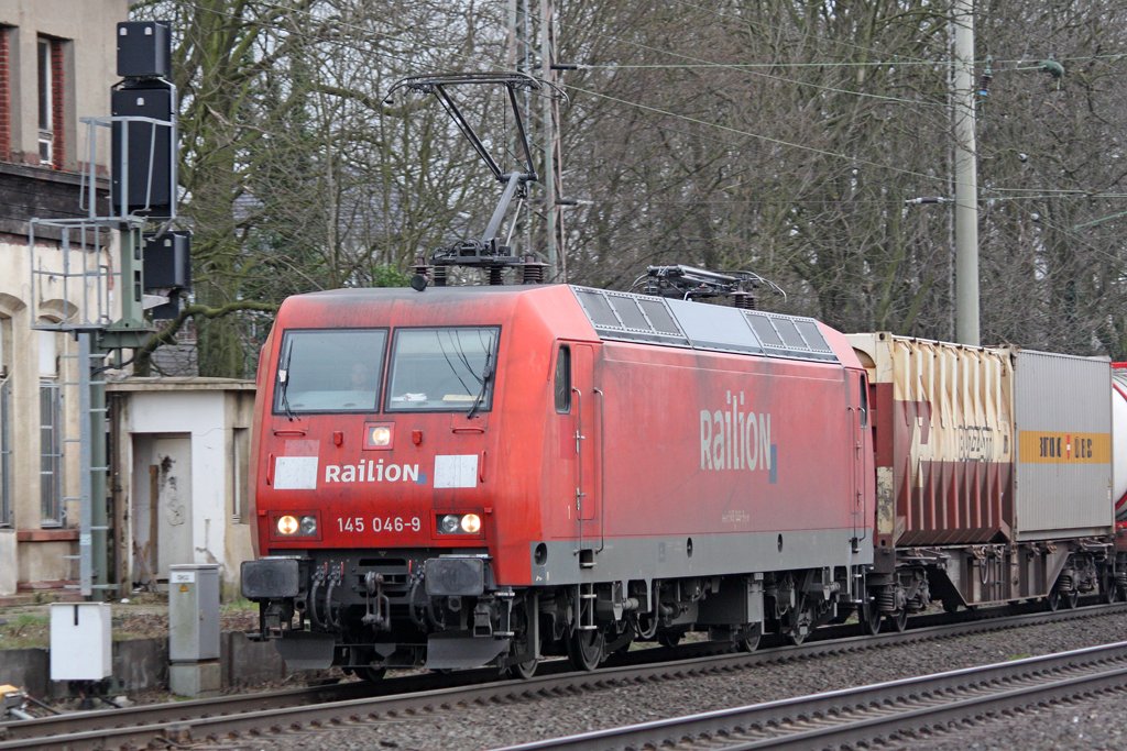Die 145 046-9 in Ratingen Lintorf am 19,03,10
