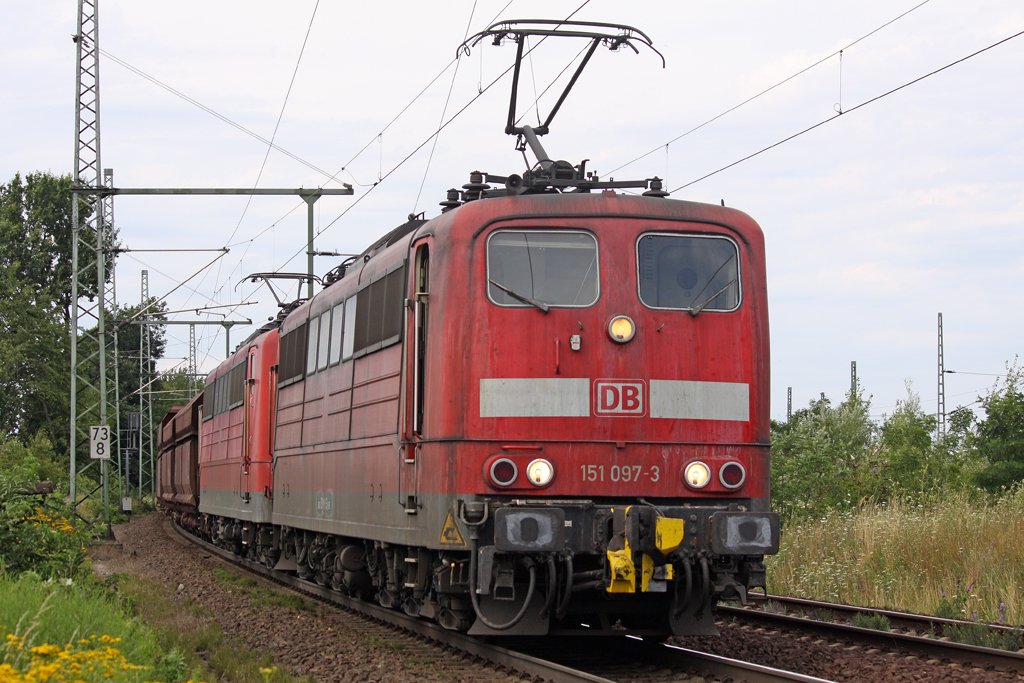 Die 151 097-3 in K�ln Wahn am 27,07,09