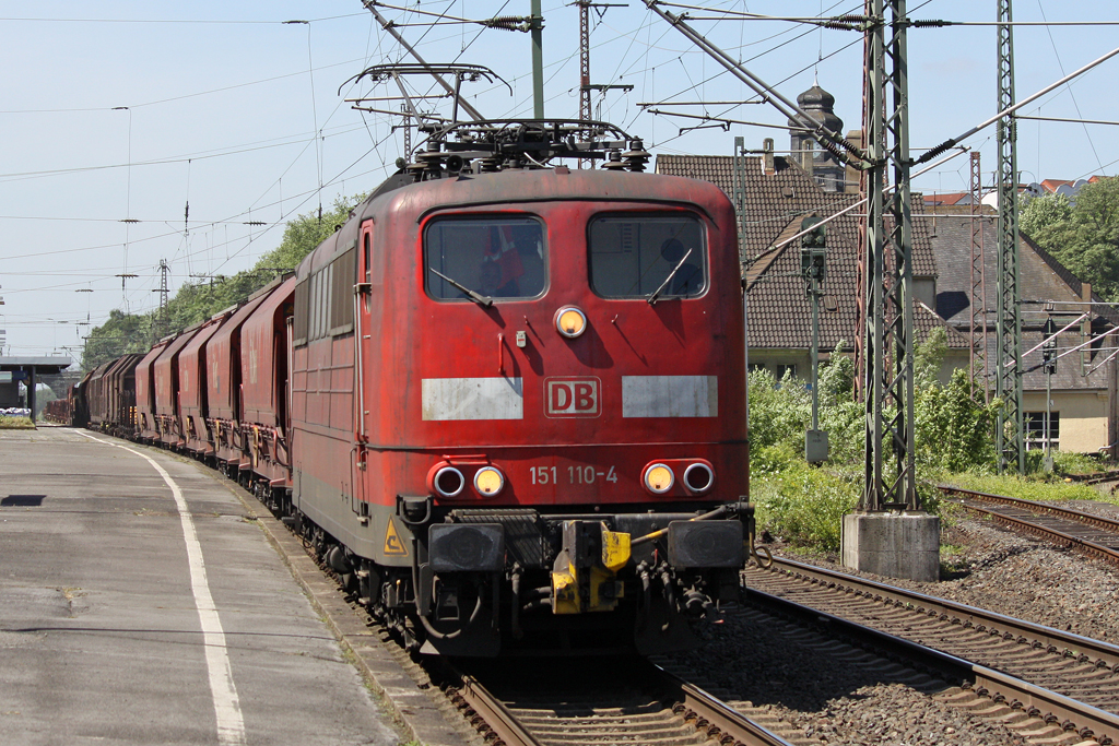 Die 151 110-4 in Wuppertal Vohwinkel am 16,06,10