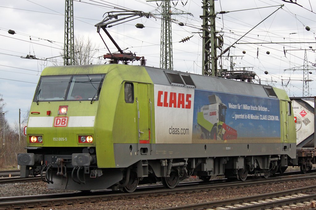Die 152 005-5 bei der Ausfahrt aus Gremberg am 20,03,10