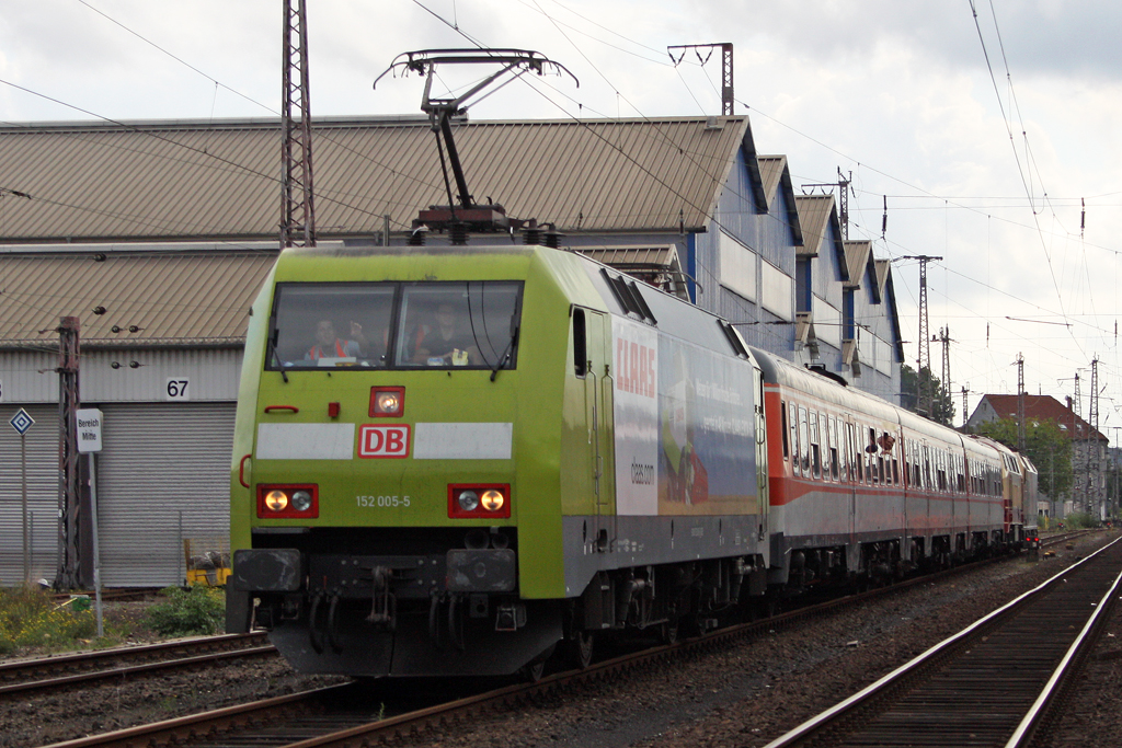 Die 152 005-5 zieht 614 005-7 , 217 001-7 und 120 159-9 zum BW Fest Osnabr�ck am 18,09,10