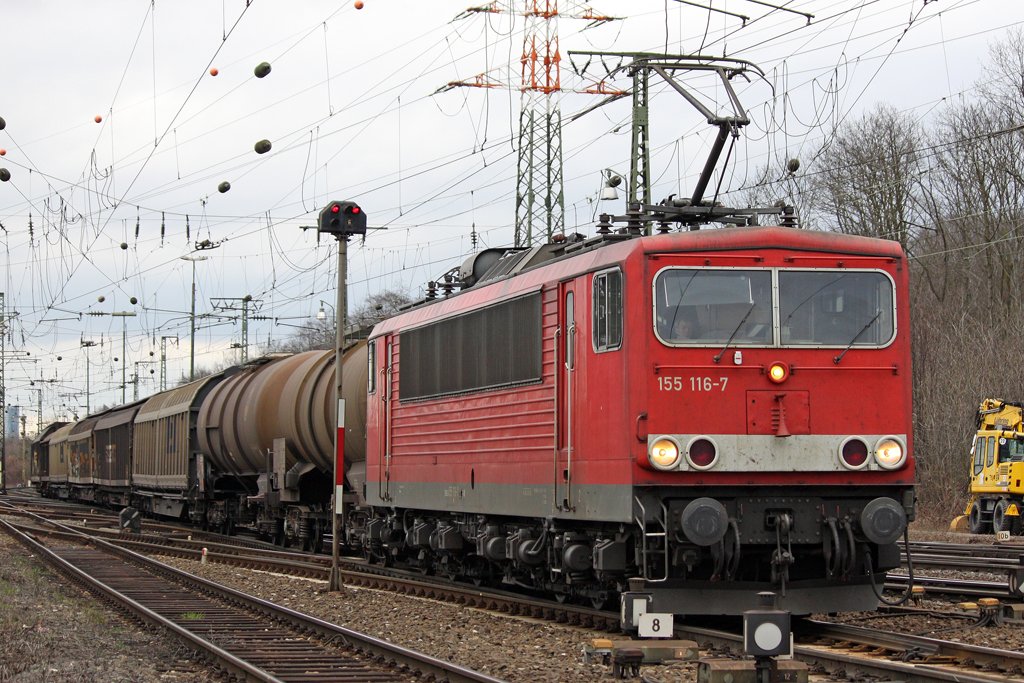 Die 155 116-7 in Gremberg am 20,03,10
