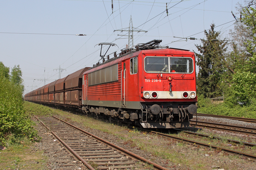 Die 155 238-9 in Ratingen Lintorf am 21,04,11