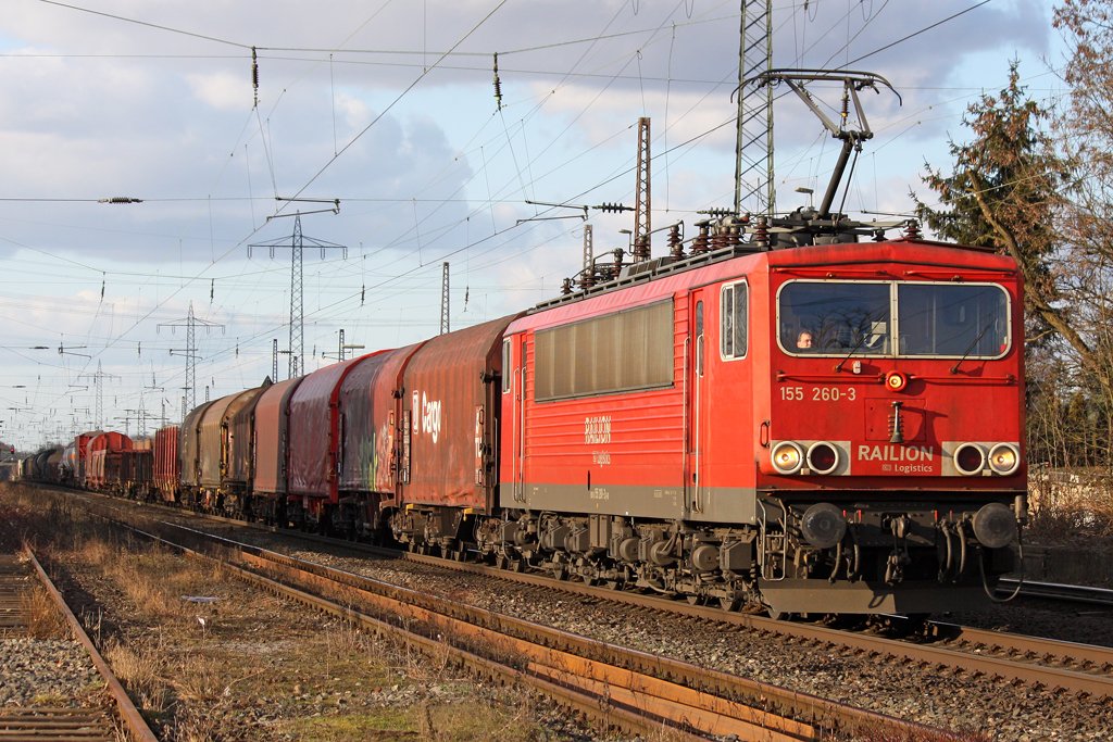 Die 155 260-3 in Ratingen Lintorf am 04,03,10