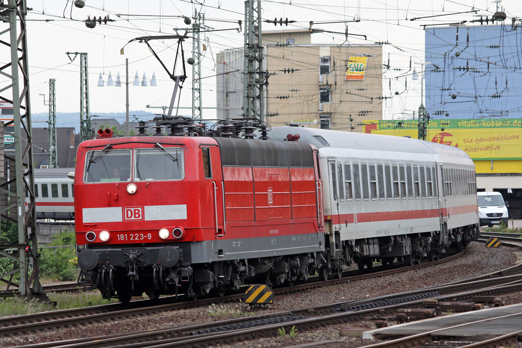 Die 181 223-9 bei der Einfahrt in Koblenz Hbf am 14,05,10    *