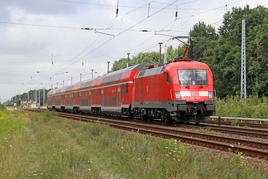 Die 182 009 in Berlin Friedrichshagen am 10,08,12