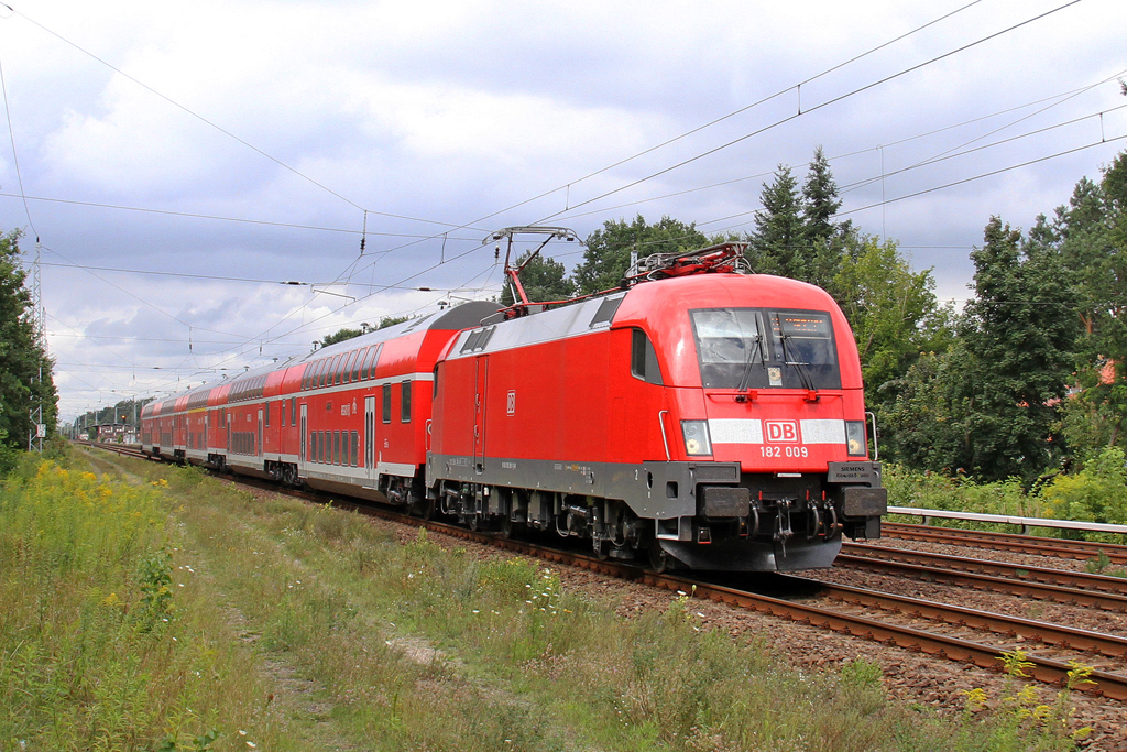 Die 182 009 in Berlin Friedrichshagen am 10,08,12
