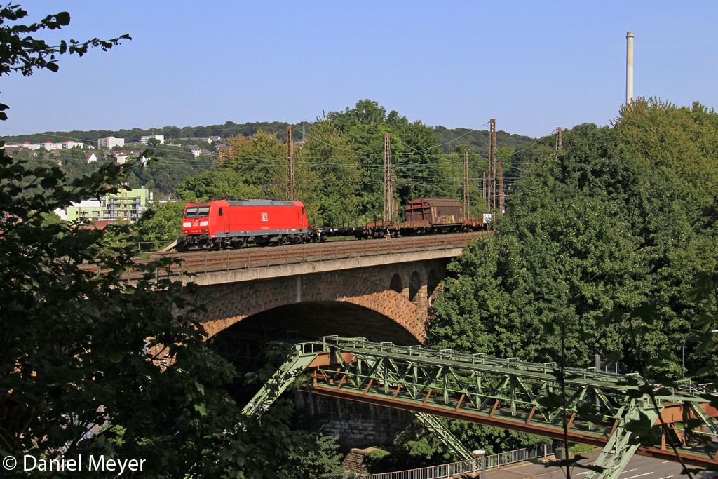 Die 185 059-3 in Wuppertal Sonnborn am 04,09,12