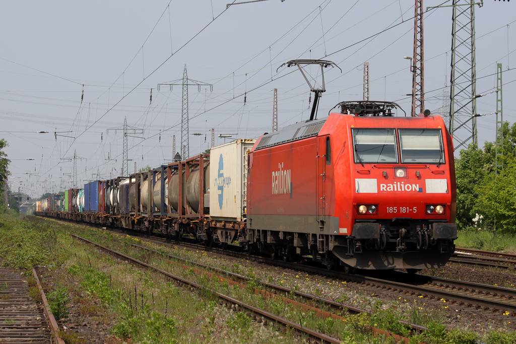 Die 185 181-5 in Ratingen Lintorf am 21,05,10
