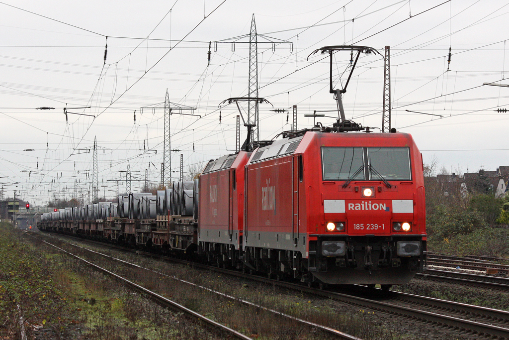 Die 185 239-1 in Ratingen Lintorf am 17,11,10