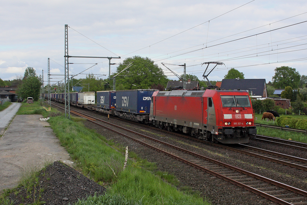 Die 185 321-4 in Brokstedt am 13,05,12