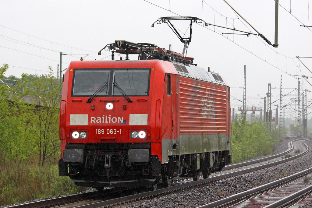 Die 189 063-1 in Porz Wahn am 06,05,10