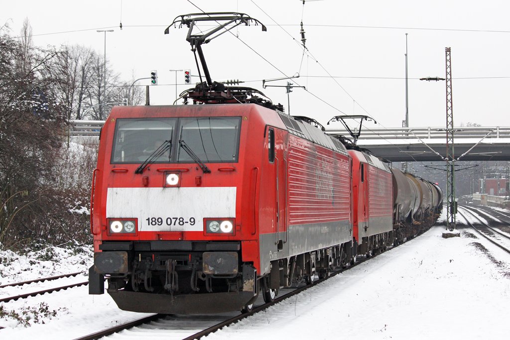 Die 189 078-9 und 189 xxx-x in Oberhausen Sterkrade am 05,01,10