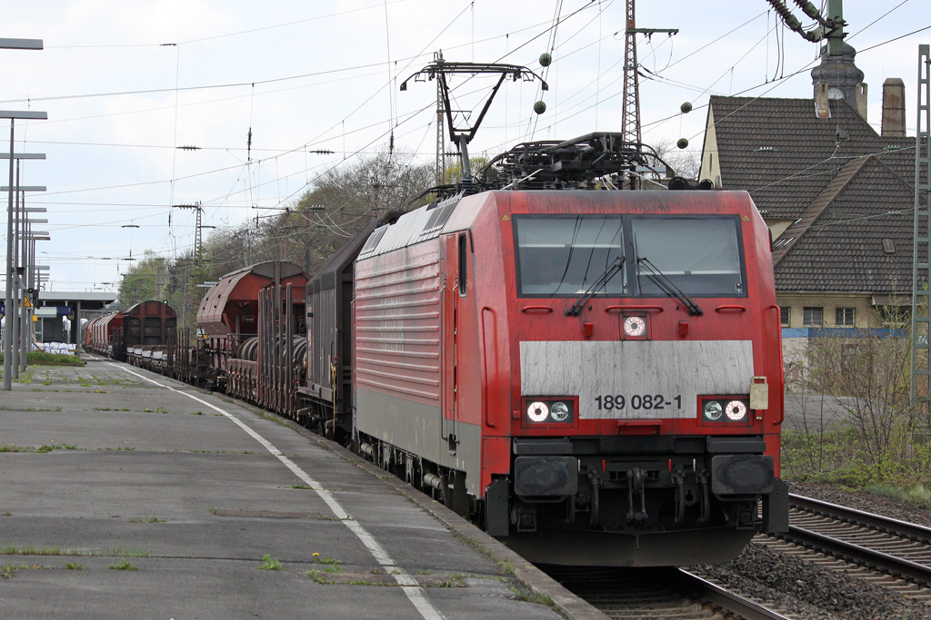 Die 189 082-1 in Wuppertal Vohwinkel am 21,04,10