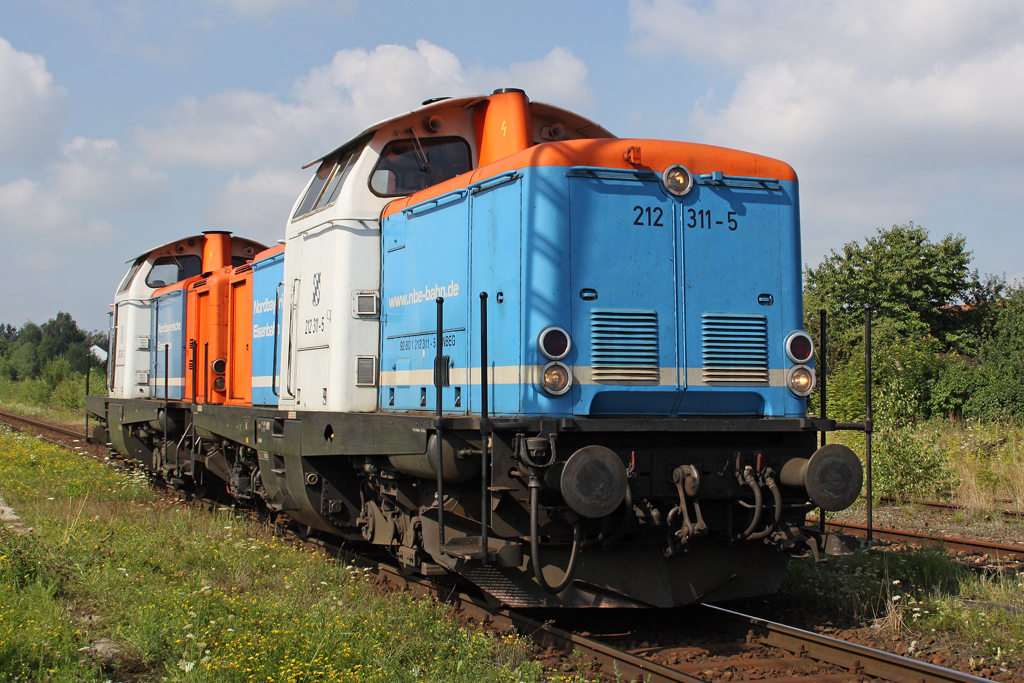 Die 212 311-5 und 212 261-2 in Neumarkt- St Veit am 04,08,10