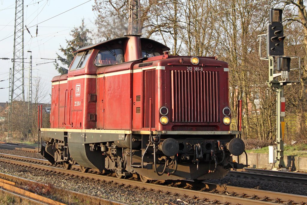 Die 212 381-8 der EFW in Ratingen Lintorf am 22,03,10