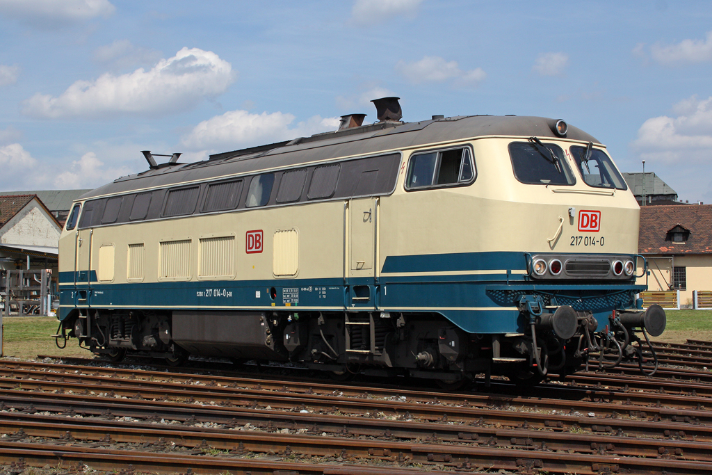 Die 217 014-0 im BW N�rnberg Gostenhof am 22,08,10