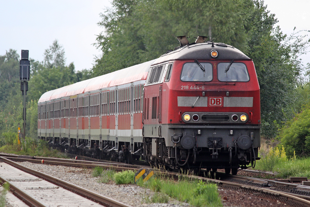 Die 218 444-8 in M�hldorf am 03,08,10