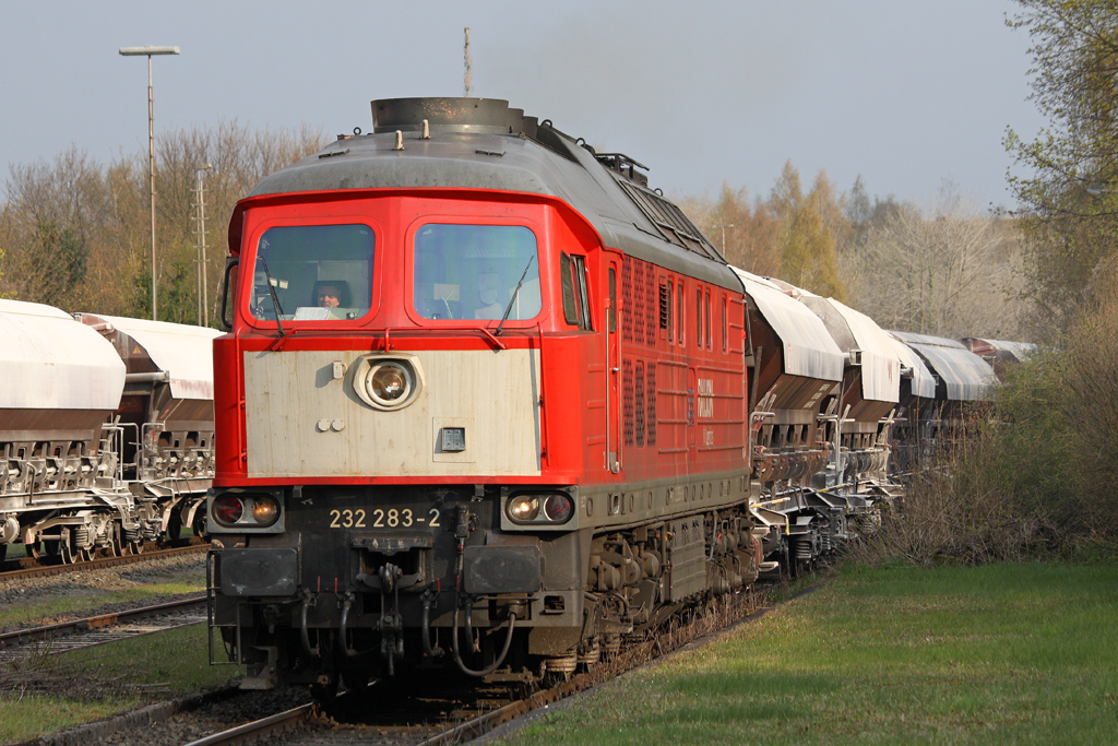 Die 232 283-2 in Dornap-Hahnenfurth am 14,04,10