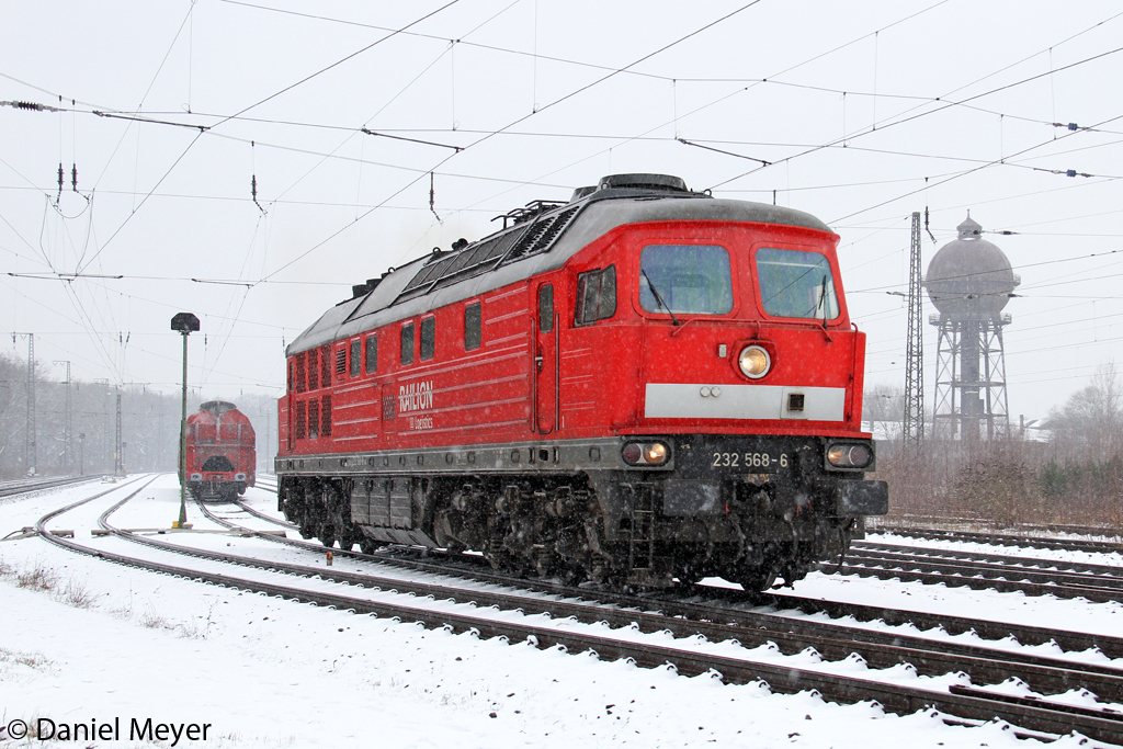 Die 232 568-6 in Duisburg Wedau am 24,02,13