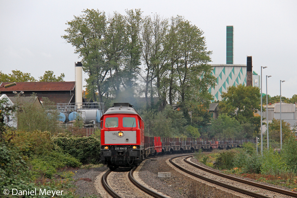 Die 232 904-3 in Duisburg Wanheim am 14,10,12
