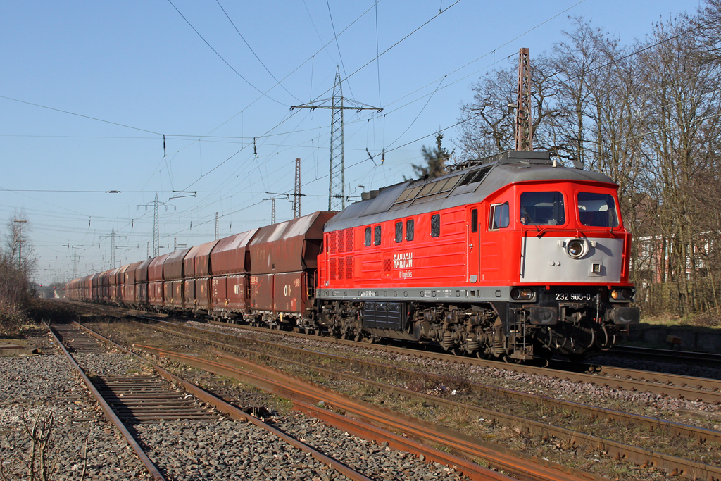 Die 232 905-0 mit dem Leeren Kalkzug nach Dornap in Ratingen Lintorf am 07,03,11