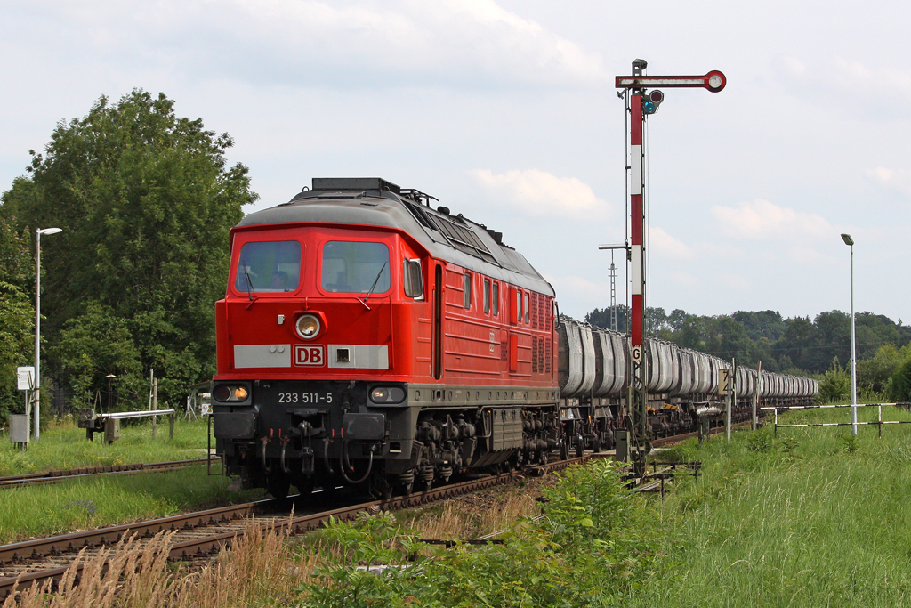Die 233 511-5 in T��ling am 04,08,10