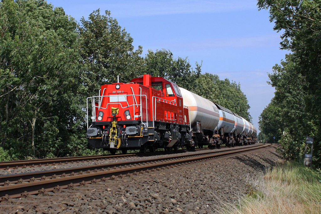 Die 261 029-3 in Moorhusen am 03,08,11